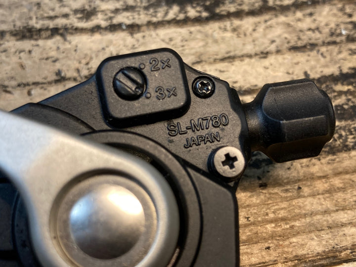 JT366 シマノ SHIMANO DEORE XT SL-M780 シフトレバー 2x10s