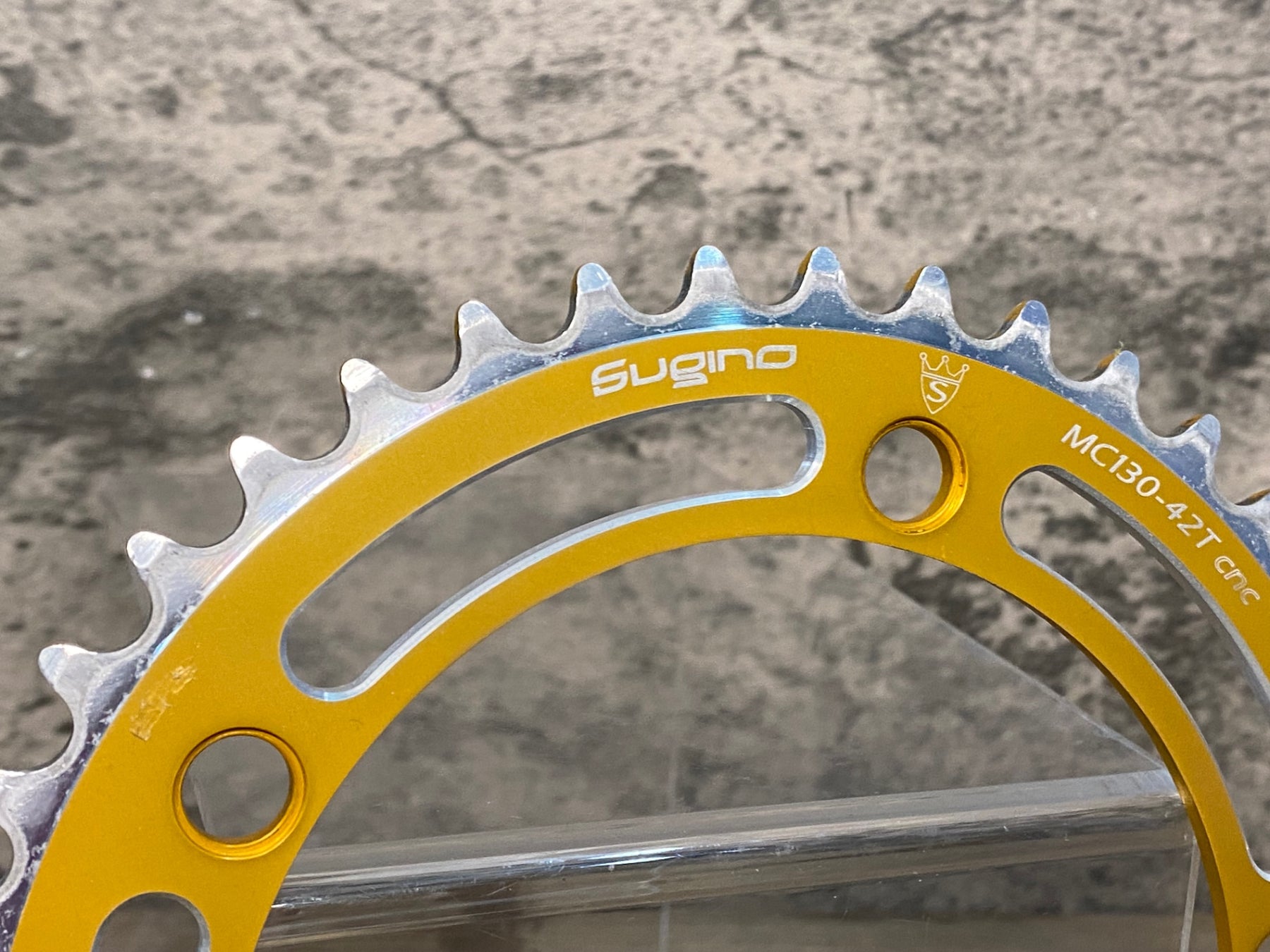 JJ557 スギノ Sugino MC130 チェーンリング 金 42T PCD130mm 厚