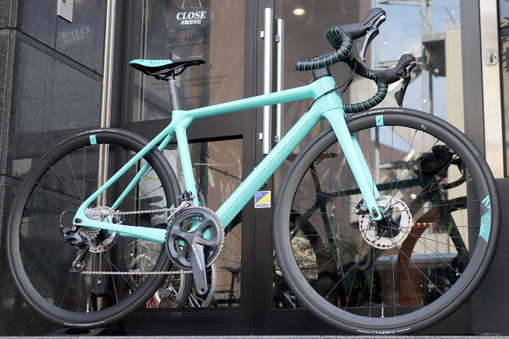 ビアンキ Bianchi スペシャリッシマ ディスク SPECIALISSIMA DISC 2022 50サイズ アルテグラ 11S カーボン ロードバイク 【東京南麻布店】