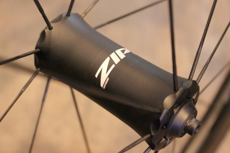 美品！ ジップ ZIPP 404 NSW カーボン チューブレスレディ ホイール