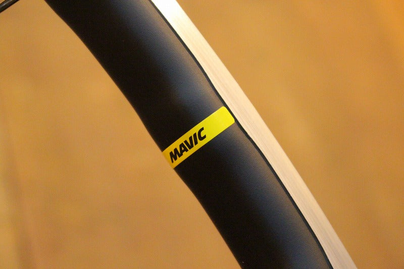 マヴィック MAVIC キシリウム KSYRIUM SL アルミ チューブレスレディ ホイールセット シマノ11/12S ワイド 19C 【芦屋店】