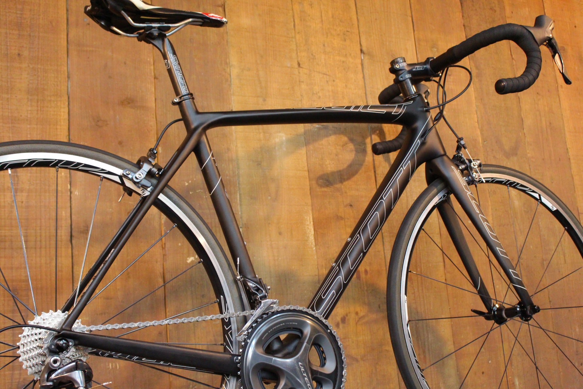 スコット SCOTT アディクト ADDICT 10 2014年モデル Mサイズ シマノ アルテグラ 6800 11S カーボン ロードバイ –  BICI AMORE ONLINE STORE