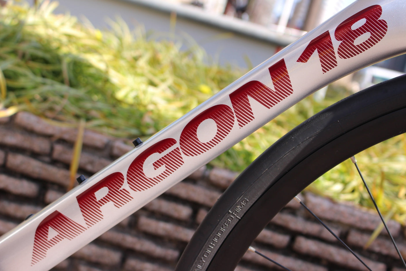 アルゴン ARGON18 SUM 2022 Sサイズ シマノ アルテグラ R8170 12S Di2 カーボン ロードバイク【名古屋店】