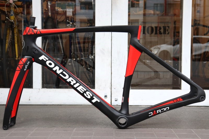 フォンドリエスト FONDRIEST ダルド ディスク DARDO DISC 2021モデル Mサイズ カーボン ロードバイク フレームセッ –  BICI AMORE ONLINE STORE