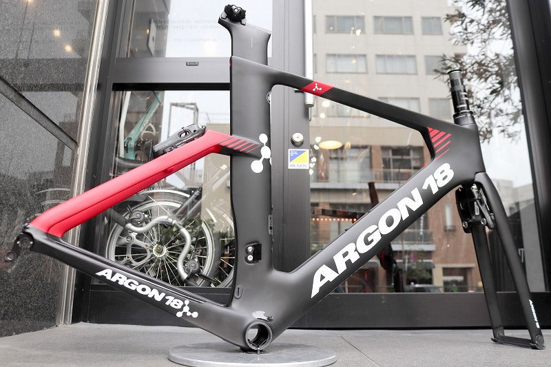 アルゴン18 ARGON18 E-117 Tri 2019 Mサイズ カーボン タイムトライアルバイク トライアスロンバイク フレームセット 【東京南麻布店】