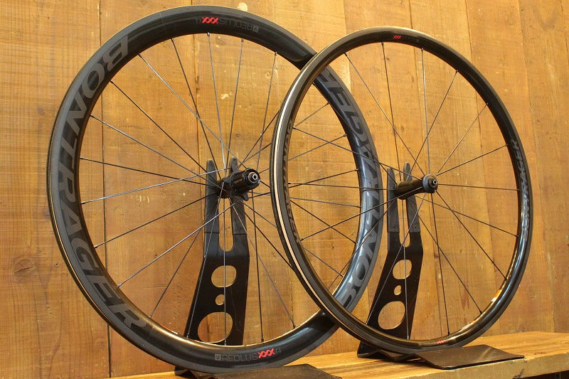 ボントレガー BONTRAGER アイオロス AEOLUS XXX2 ＆ XXX4 TLR カーボン チューブレスレディ ホイールセット シマノ11S 21C 【芦屋店】