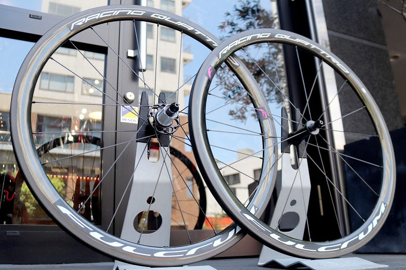 フルクラム FULCRUM レーシングクワトロ カーボン RACING