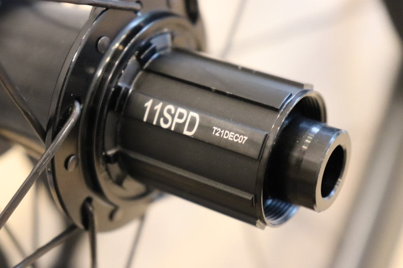 ジップ ZIPP 303S カーボン チューブレスレディ ディスク ホイール