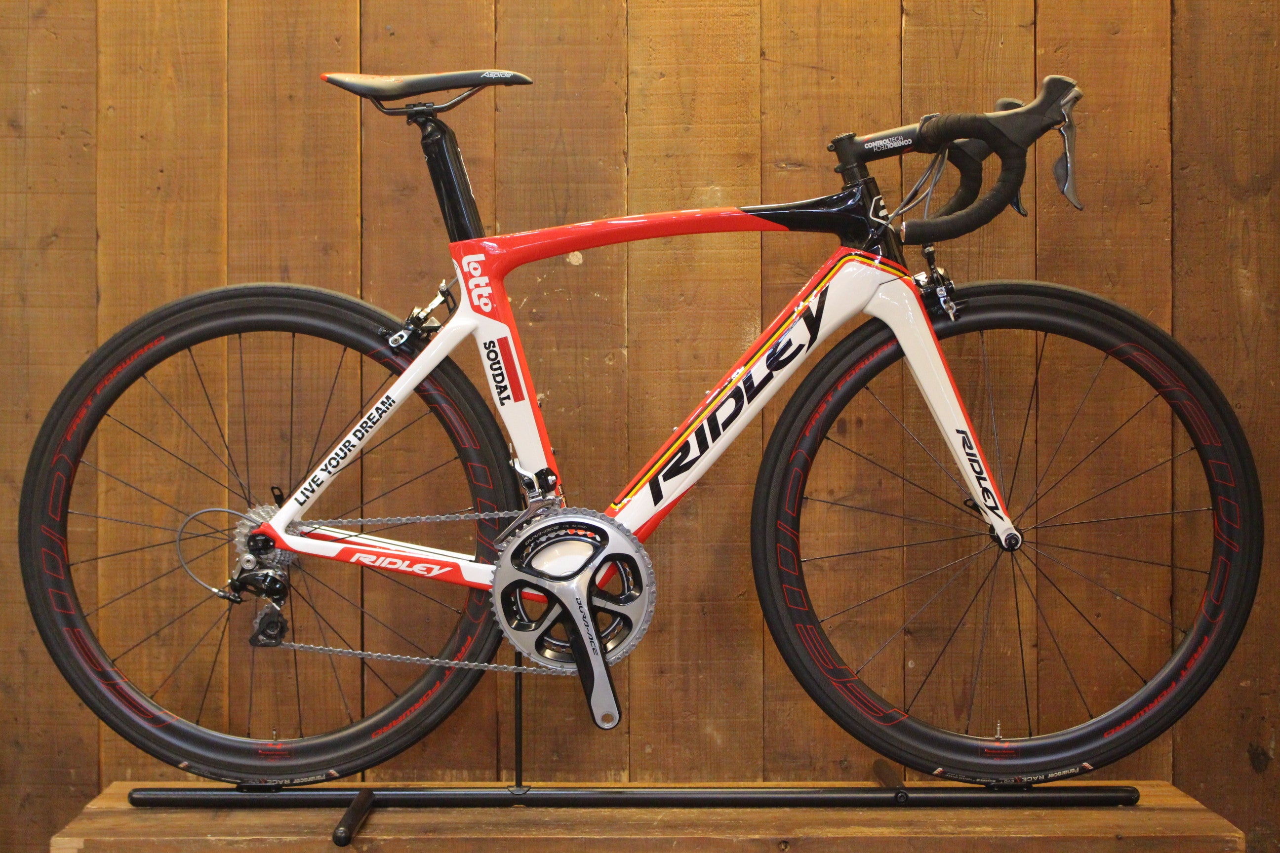 年末セール! リドレー RIDLEY ノア NOAH LOTTO SOUDAL 2016年モデル XSサイズ デュラエース 9000 11S カーボン  ロードバイク 【芦屋店】