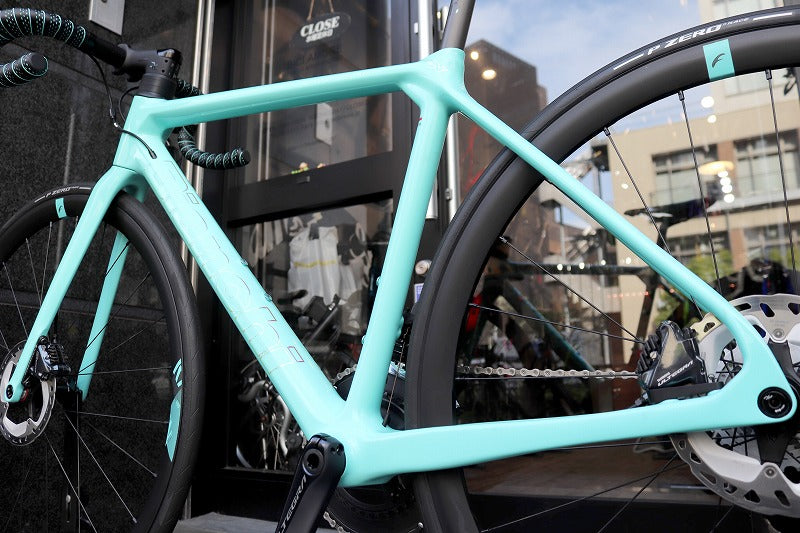 ビアンキ Bianchi スペシャリッシマ ディスク SPECIALISSIMA DISC 2022 50サイズ アルテグラ 11S カーボン ロードバイク 【東京南麻布店】