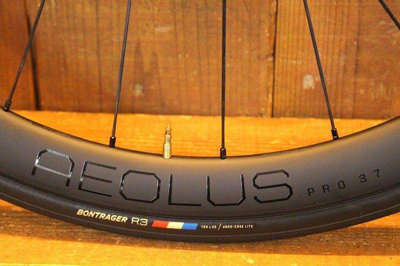 ボントレガー BONTRAGER アイオロス AEOLUS PRO 37 DISC カーボン チューブレスレディ ホイールセット シマノ 11S 21C 【芦屋店】