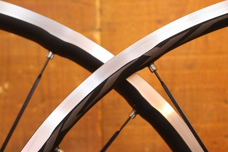 マビック キシリウムエリート(チューブレスレディ) タイヤ/純正オイル マビック キシリウムエリート(チューブレスレディ) タイヤ/純正