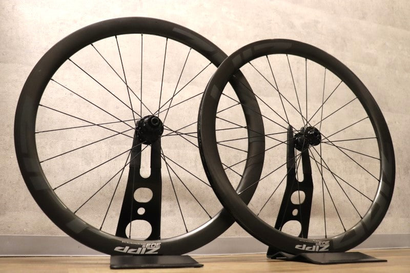 ジップ ZIPP 303S カーボン チューブレスレディ ディスク ホイールセット シマノ12/11S ワイドリム 23C 【さいたま浦和店】