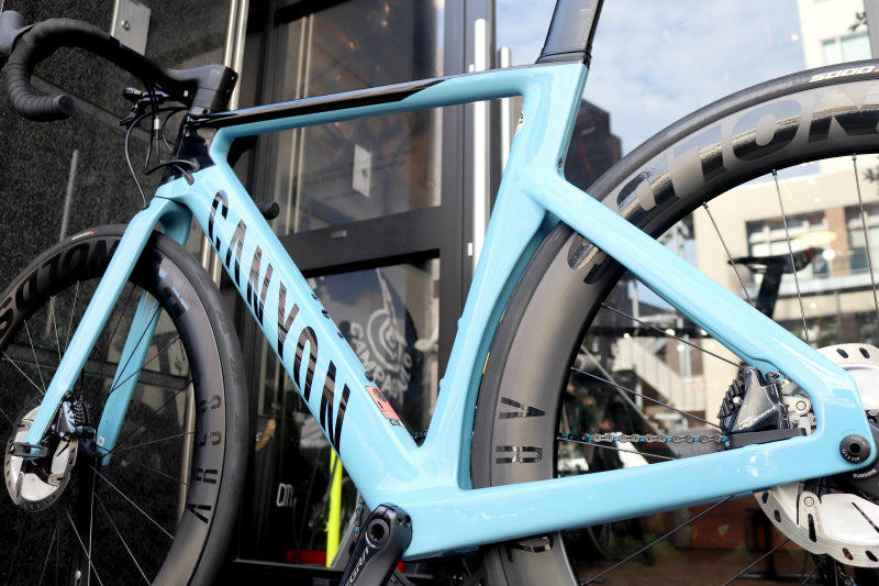 CANYON Aeroad CF SL 8.0 フルアルテグラ　ペダル付き CANYON／AEROAD CF SL編】2020年モデル各メーカーロードバイク