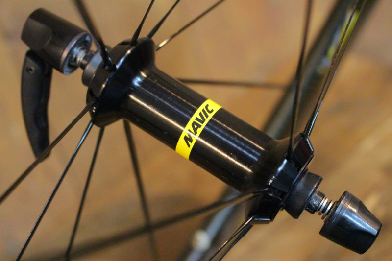 MAVIC コメットプロカーボン チューブレス MAVIC COMETE PRO CARBON SL UST DISC 買取入荷！