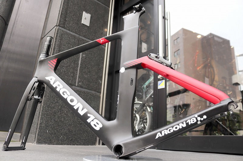 アルゴン18 ARGON18 E-117 Tri 2019 Mサイズ カーボン タイムトライアルバイク トライアスロンバイク フレームセット 【東京南麻布店】