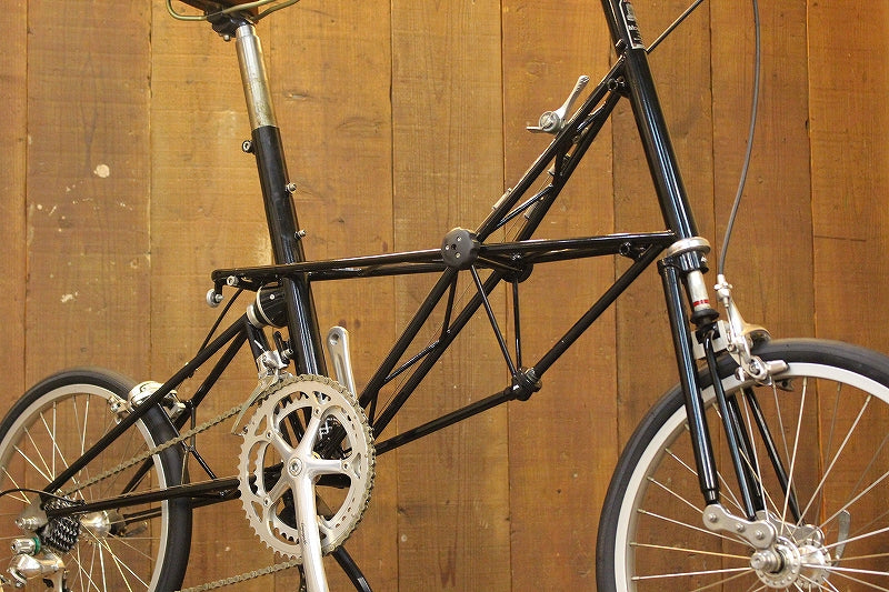 ALEXMOULTONアレックスモールトン用のフロントハブ　28穴 ALEXMOULTONアレックスモールトン用のフロントハブ 28穴