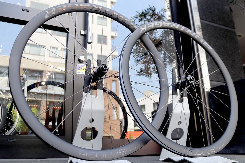 ボントレガー　アイオロスプロ37 /美品/ディスクカーボンホイール BONTRAGER AEOLUS PRO 37 DISC ホイールセット 買取入荷！