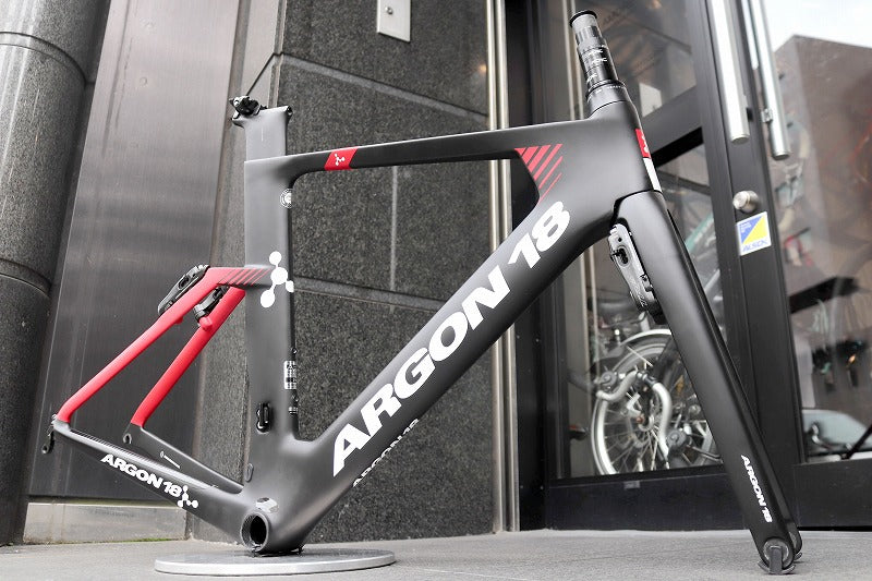 アルゴン18 ARGON18 E-117 Tri 2019 Mサイズ カーボン タイムトライアルバイク トライアスロンバイク フレームセット 【東京南麻布店】