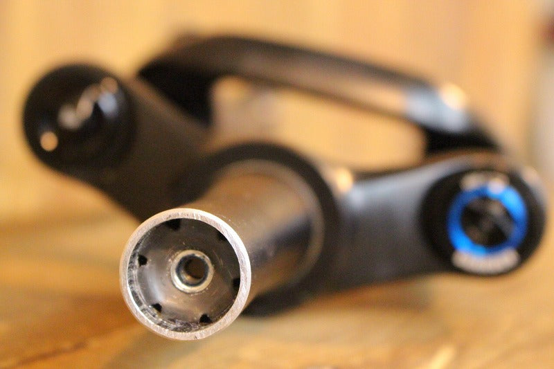 ロックショックス ROCKSHOX ヤリ YARI サスペンション フロント